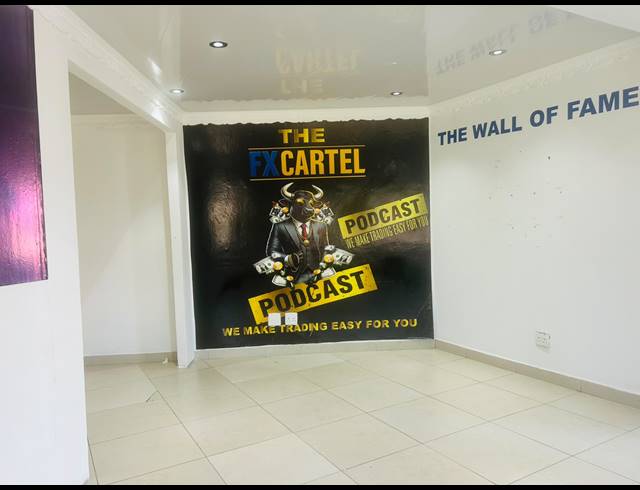 3,501M² BUSINESS TO LET IN MONDEOR